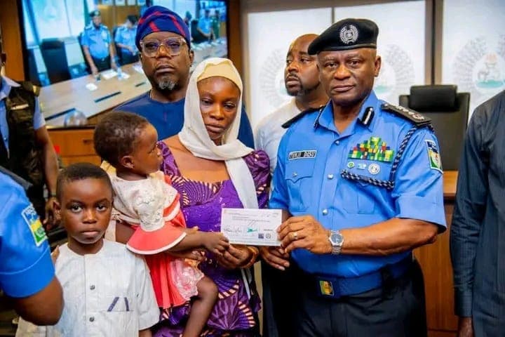 IGP Disu Presents ₦2.32bn Welfare Benefits to Families of Fallen Officers