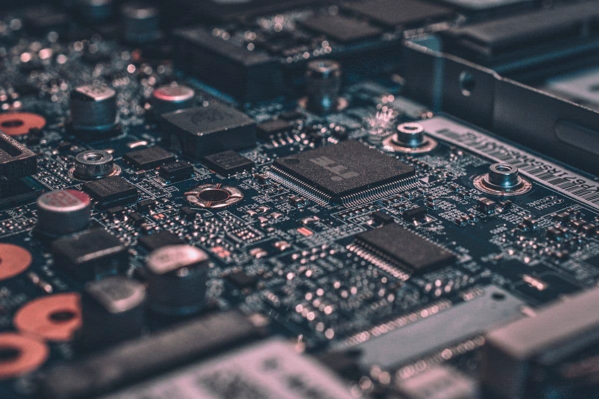 Tech Giants Announce Revolutionary AI Integration in Daily Workflows